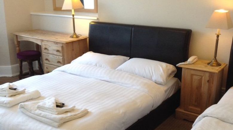 <b>Ambassador Hotel Room</b>. Images powered by <a href="https://www.leonardoworldwide.com/" title="Leonardo Worldwide" target="_blank">Leonardo</a>.