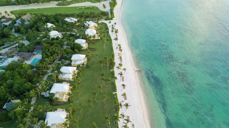<b>Tortuga Bay Beach</b>. Images powered by <a href="https://www.leonardoworldwide.com/" title="Leonardo Worldwide" target="_blank">Leonardo</a>.