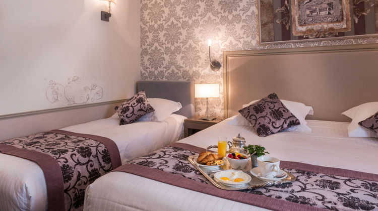 Monceau Wagram Hotel Room