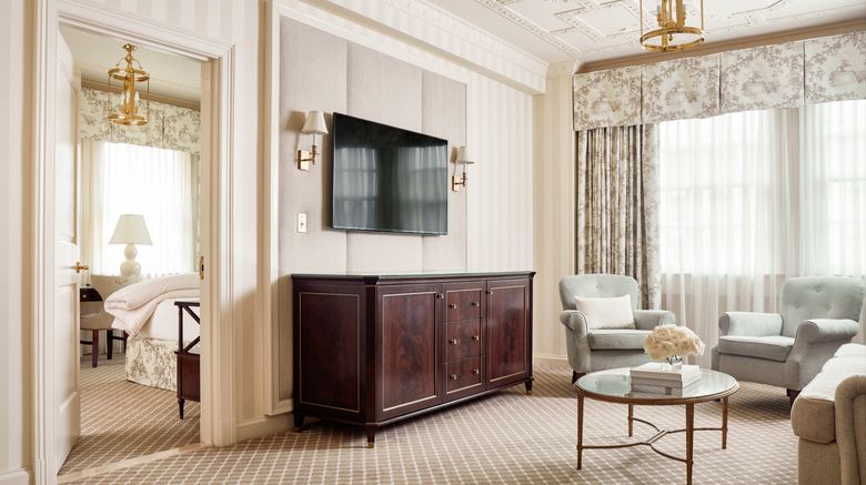 <b>The Hay-Adams Suite</b>. Images powered by <a href="https://www.leonardoworldwide.com/" title="Leonardo Worldwide" target="_blank">Leonardo</a>.
