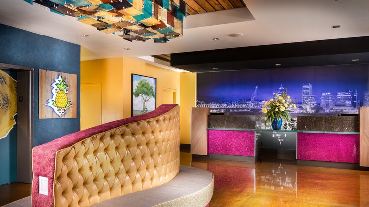 Hotel Rose Downtown Lobby