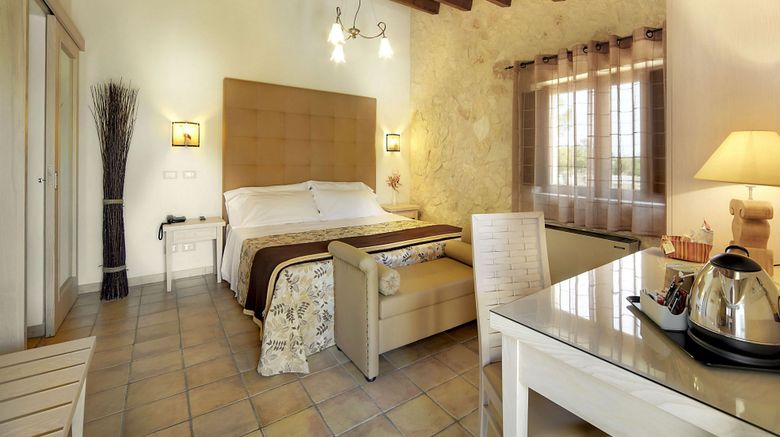 <b>Artemisia Resort Room</b>. Images powered by <a href="https://www.leonardoworldwide.com/" title="Leonardo Worldwide" target="_blank">Leonardo</a>.