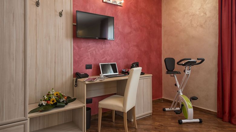 <b>Hotel Simon Room</b>. Images powered by <a href="https://www.leonardoworldwide.com/" title="Leonardo Worldwide" target="_blank">Leonardo</a>.