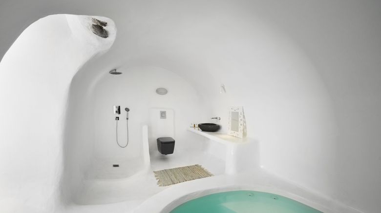 <b>Sophia Luxury Suites Room</b>. Images powered by <a href="https://www.leonardoworldwide.com/" title="Leonardo Worldwide" target="_blank">Leonardo</a>.