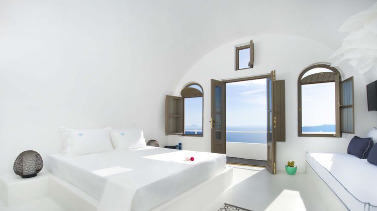 Sophia Luxury Suites Room