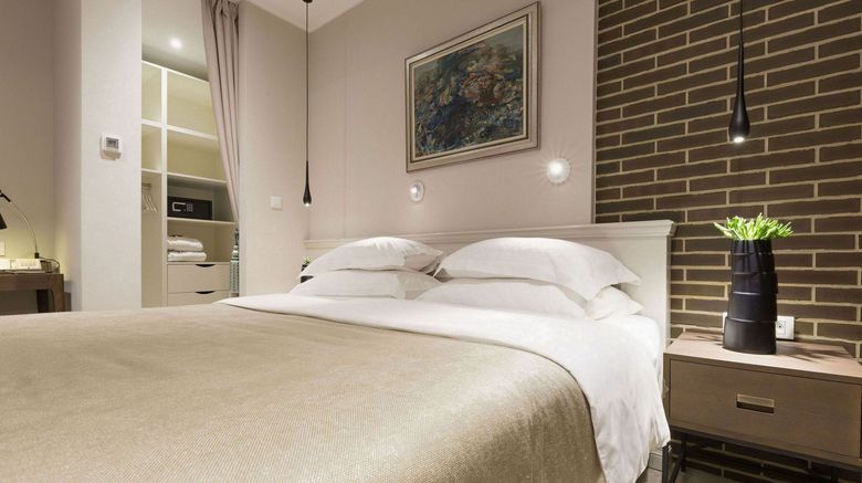 <b>Envoy Hotel Room</b>. Images powered by <a href="https://www.leonardoworldwide.com/" title="Leonardo Worldwide" target="_blank">Leonardo</a>.