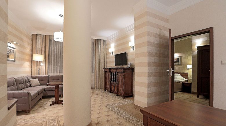 <b>Esperanto Hotel Room</b>. Images powered by <a href="https://www.leonardoworldwide.com/" title="Leonardo Worldwide" target="_blank">Leonardo</a>.