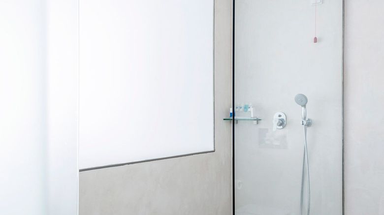<b>Alti Santorini Suites Room</b>. Images powered by <a href="https://www.leonardoworldwide.com/" title="Leonardo Worldwide" target="_blank">Leonardo</a>.