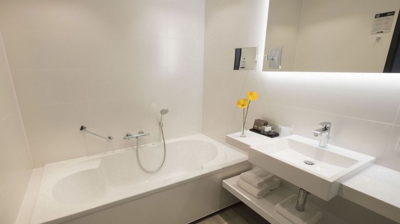 <b>Valk Exclusief Hotel Utrecht Room</b>. Images powered by <a href="https://www.leonardoworldwide.com/" title="Leonardo Worldwide" target="_blank">Leonardo</a>.