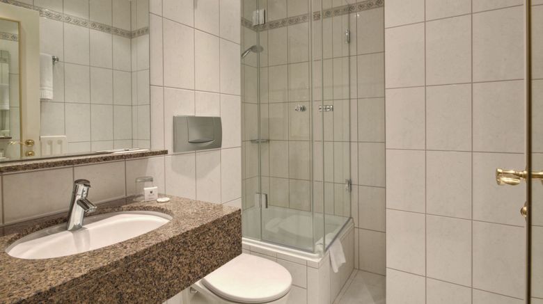 <b>Schlosshotel Karlsruhe Room</b>. Images powered by <a href="https://www.leonardoworldwide.com/" title="Leonardo Worldwide" target="_blank">Leonardo</a>.