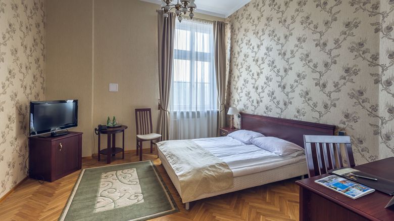 <b>Royal Hotel Room</b>. Images powered by <a href="https://www.leonardoworldwide.com/" title="Leonardo Worldwide" target="_blank">Leonardo</a>.