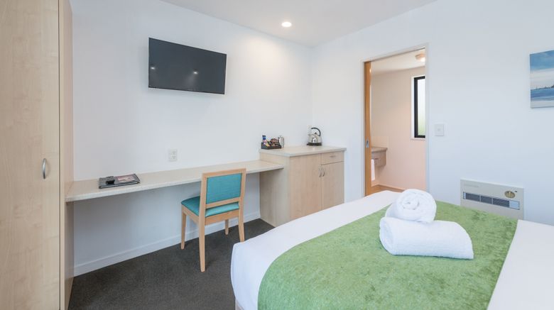 <b>Bella Vista Motel Nelson Room</b>. Images powered by <a href="https://www.leonardoworldwide.com/" title="Leonardo Worldwide" target="_blank">Leonardo</a>.