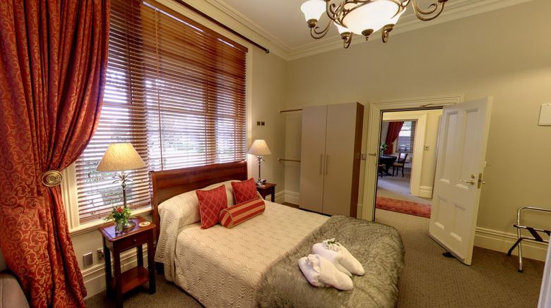 <b>Merivale Manor Room</b>. Images powered by <a href="https://www.leonardoworldwide.com/" title="Leonardo Worldwide" target="_blank">Leonardo</a>.