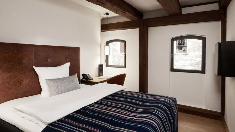 <b>71 Nyhavn Hotel Room</b>. Images powered by <a href="https://www.leonardoworldwide.com/" title="Leonardo Worldwide" target="_blank">Leonardo</a>.