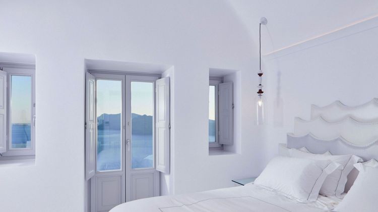 Sunday Suites by Canaves Oia Room