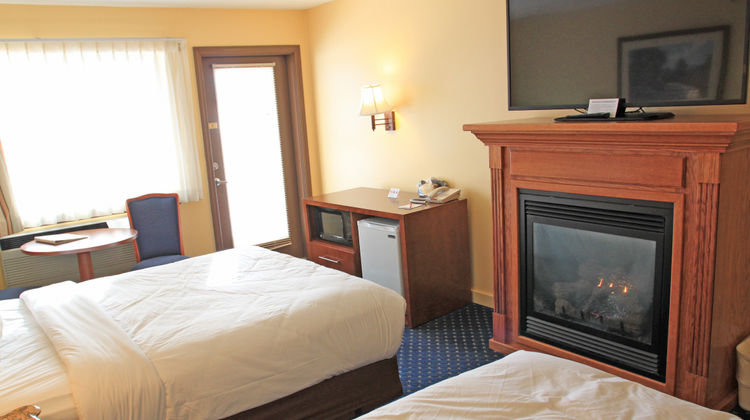 Fireside Inn & Suites Oceans Edge Room