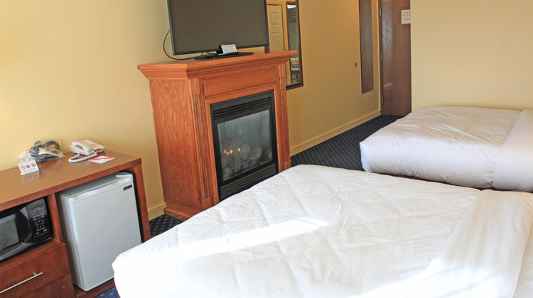 Fireside Inn & Suites Oceans Edge Room