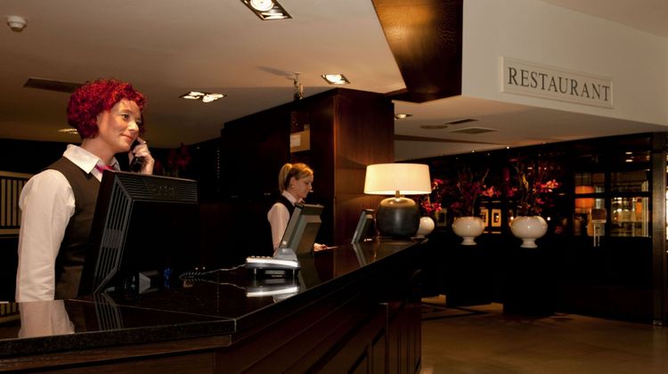 Van der Valk Hotel Hengelo Lobby