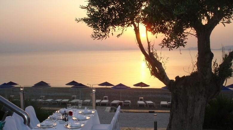 <b>Club Hotel Casino Loutraki Restaurant</b>. Images powered by <a href="https://www.leonardoworldwide.com/" title="Leonardo Worldwide" target="_blank">Leonardo</a>.