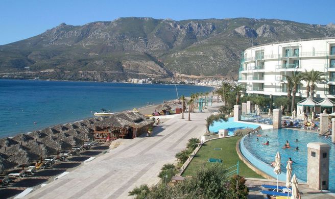 Club Hotel Casino Loutraki Exterior