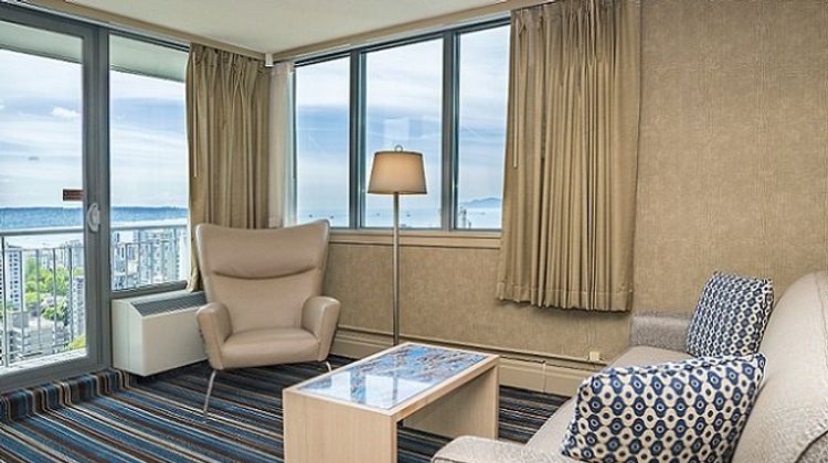 Blue Horizon Hotel Room