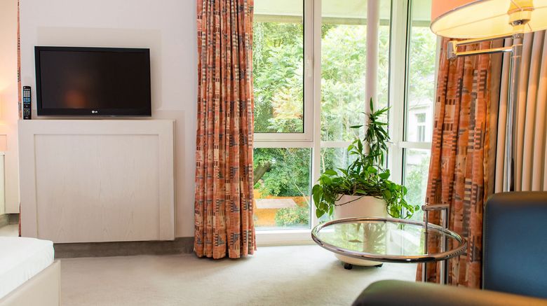 <b>Fontana Hotel Wiesbaden Room</b>. Images powered by <a href="https://www.leonardoworldwide.com/" title="Leonardo Worldwide" target="_blank">Leonardo</a>.