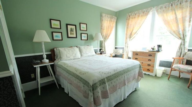 Harbourview Inn Room
