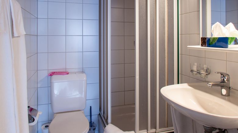 <b>Hotel LINDE Stettlen Room</b>. Images powered by <a href="https://www.leonardoworldwide.com/" title="Leonardo Worldwide" target="_blank">Leonardo</a>.