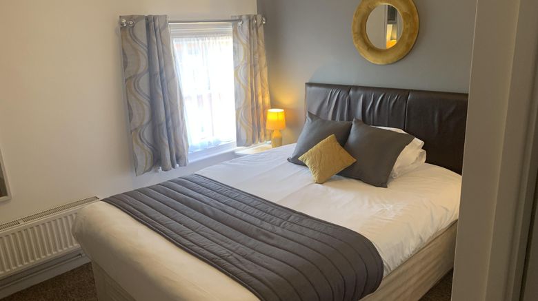 <b>Abbots Mead Hotel Room</b>. Images powered by <a href="https://www.leonardoworldwide.com/" title="Leonardo Worldwide" target="_blank">Leonardo</a>.