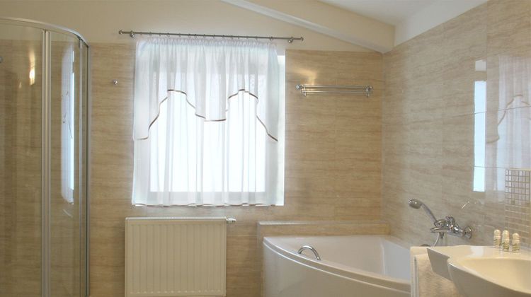 Hotel Ambasador Room