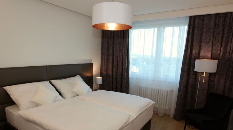 <b>Hotel Flora Room</b>. Images powered by <a href="https://www.leonardoworldwide.com/" title="Leonardo Worldwide" target="_blank">Leonardo</a>.