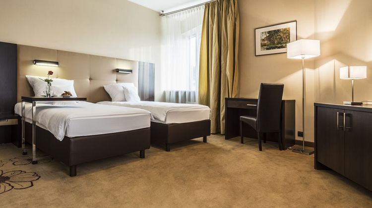 Hotel Victor Pruszkow by DeSilva Room