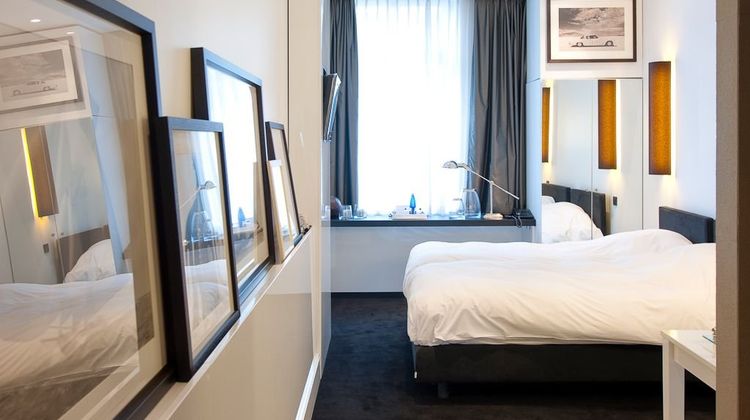 Les Nuits Hotel Room