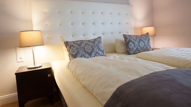 <b>Rheinischer Hof Room</b>. Images powered by <a href="https://www.leonardoworldwide.com/" title="Leonardo Worldwide" target="_blank">Leonardo</a>.