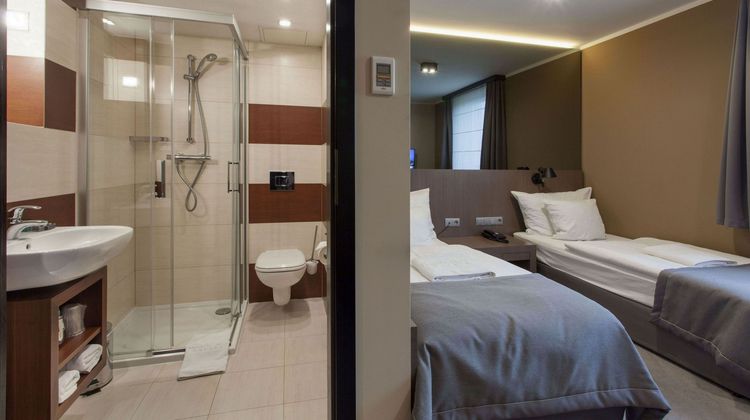 Ilonn Hotel Poznan Room