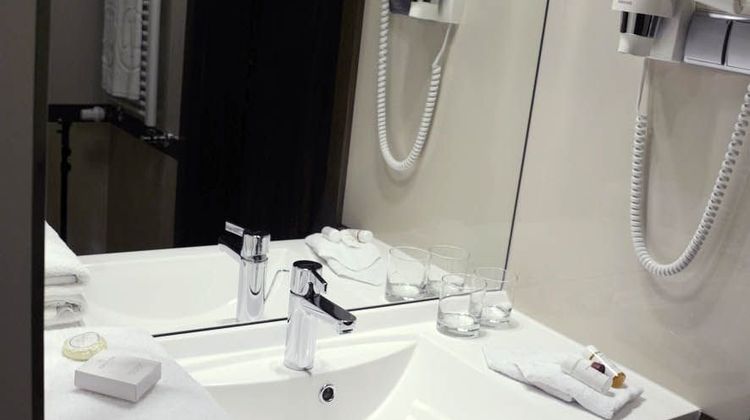 Haston City Hotel Room