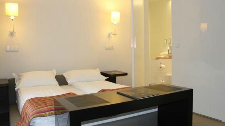 <b>Platinum Palace Apartments Room</b>. Images powered by <a href="https://www.leonardoworldwide.com/" title="Leonardo Worldwide" target="_blank">Leonardo</a>.