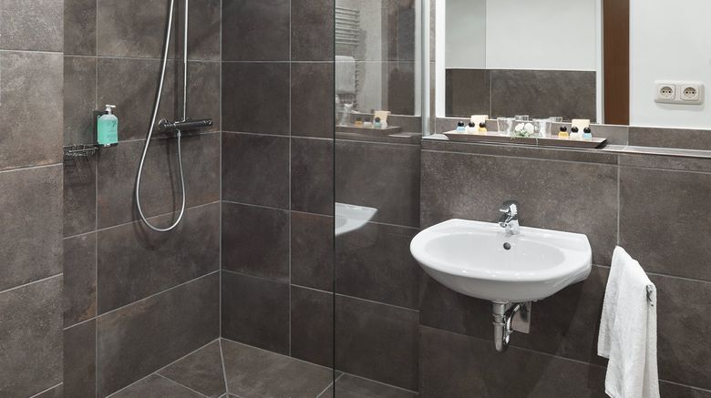 <b>Art Hotel Aachen Superior Room</b>. Images powered by <a href="https://www.leonardoworldwide.com/" title="Leonardo Worldwide" target="_blank">Leonardo</a>.