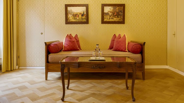 Romantik Hotel Europe Room
