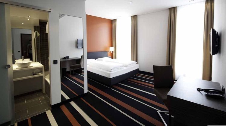 Enso Hotel Room