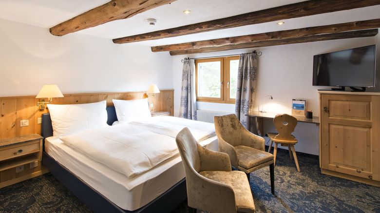 <b>Chesa Rosatsch Hotel Room</b>. Images powered by <a href="https://www.leonardoworldwide.com/" title="Leonardo Worldwide" target="_blank">Leonardo</a>.