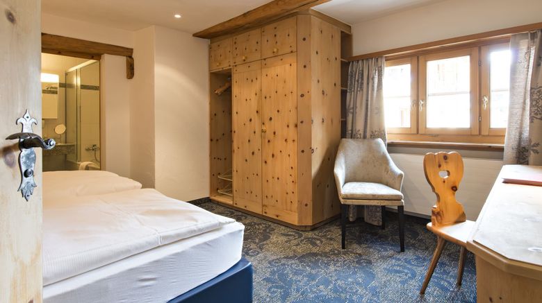 <b>Chesa Rosatsch Hotel Room</b>. Images powered by <a href="https://www.leonardoworldwide.com/" title="Leonardo Worldwide" target="_blank">Leonardo</a>.
