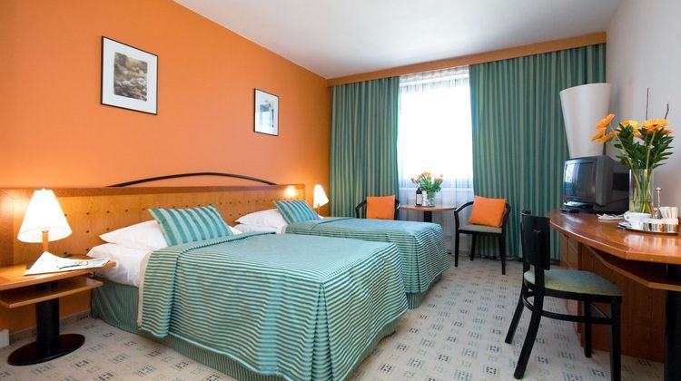 Hotel Expo Room