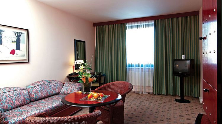 Hotel Expo Room