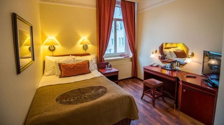 Hotel Astor Room