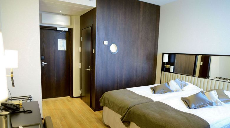 <b>Hotel Red and Green Room</b>. Images powered by <a href="https://www.leonardoworldwide.com/" title="Leonardo Worldwide" target="_blank">Leonardo</a>.