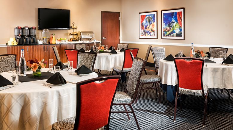 <b>The Maxwell Hotel-A Staypineapple Hotel Meeting</b>. Images powered by <a href="https://www.leonardoworldwide.com/" title="Leonardo Worldwide" target="_blank">Leonardo</a>.