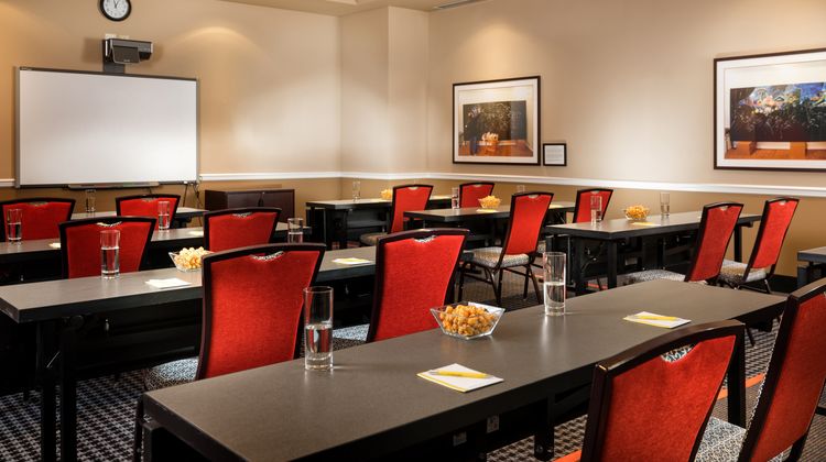 The Maxwell Hotel-A Staypineapple Hotel Meeting