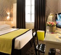 Hotel de La Couronne Room