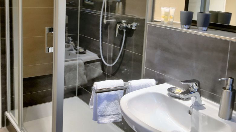 <b>Hotel Zur Alten Bruecke Room</b>. Images powered by <a href="https://www.leonardoworldwide.com/" title="Leonardo Worldwide" target="_blank">Leonardo</a>.
